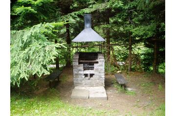 Słowacja Chata Jarabá, Zewnątrz