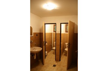 Słowacja Chata Tále, Zewnątrz