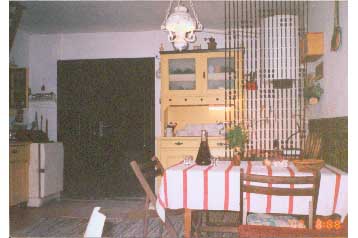 Slovacia Chata Búč, Exteriorul