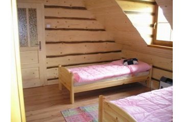 Slovacia Chata Osturňa, Exteriorul