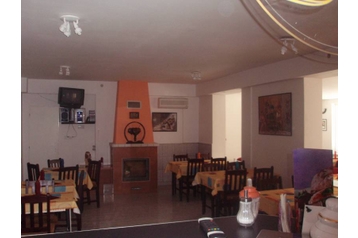 Slovensko Penzión Patince, Exteriér