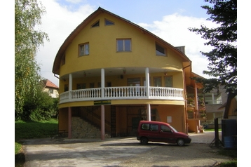 Eslovaquia Penzión Istebné, Exterior