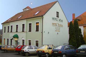 Чехия Hotel Mikulov, Екстериор