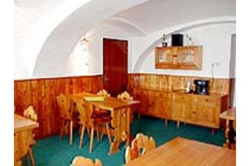 Cehia Penzión Králíky, Exteriorul