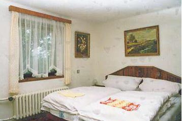 Tsjekkia Privát Praha, Eksteriør