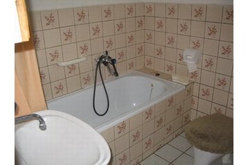 Češka Chata Machov, Eksterijer