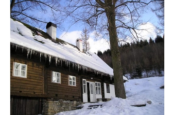 Cehia Chata Jindřichov, Exteriorul