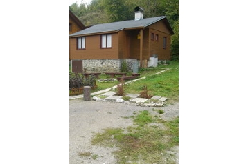 Slovacia Chata Terchová, Exteriorul