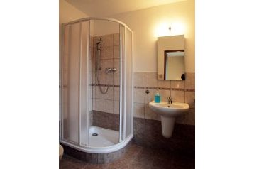 Cehia Penzión Brno, Exteriorul