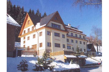 Tšehhi Vabariik Hotel Srní, Eksterjöör