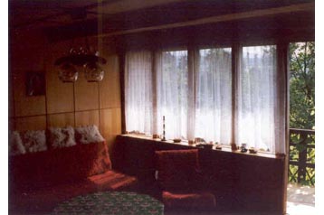 Cehia Chata Rapotín, Exteriorul