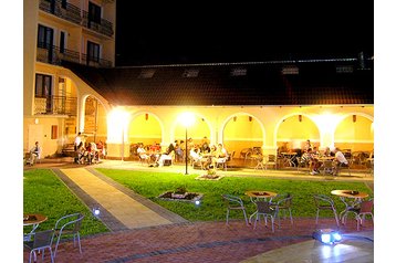 Словакия Hotel Kolárovo, Екстериор