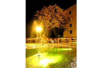 Словакия Hotel Kolárovo, Екстериор