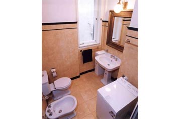 Tsjekkia Byt Praha, Eksteriør