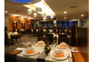 Slovacia Hotel Bratislava, Exteriorul