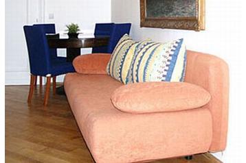 Tšehhi Vabariik Byt Praha, Eksterjöör