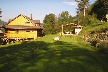 Slovacia Chata Oščadnica, Exteriorul