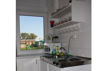 Slovaquie Bungalov Patince, Extérieur