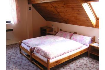 Tschechien Chata Vícemil, Exterieur