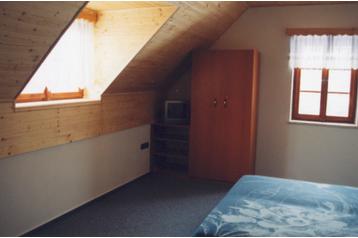 Czechy Chata Markoušovice, Zewnątrz