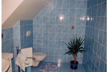 Czechy Chata Markoušovice, Zewnątrz