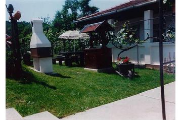 Hongarije Chata Hollókő, Exterieur