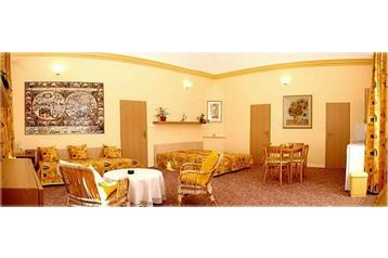 Slovaška Byt Huncovce, Eksterier