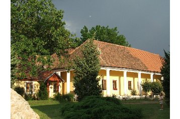 Eslovaquia Byt Koplotovce, Exterior