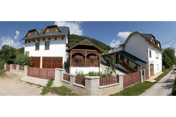 Slovaquie Chata Hrušov, Extérieur