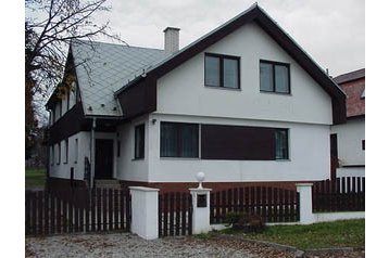 Fizetővendéglátó-hely Tátracsorba / Tatranská Štrba 1