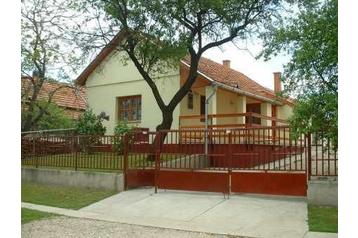 Fizetővendéglátó-hely Abádszalók 2