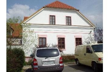 Čekija Hotel Průhonice, Eksterjeras