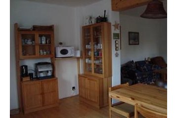 Talu Bernartice 9
