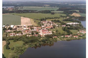 Česko Privát Ponědraž, Exteriér