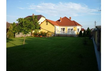 Ungarn Chata Bogács, Eksteriør