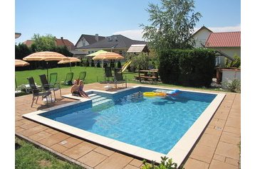 Ungarn Privát Bük, Eksteriør