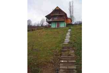 Poljska Chata Wołkowyja, Eksterijer