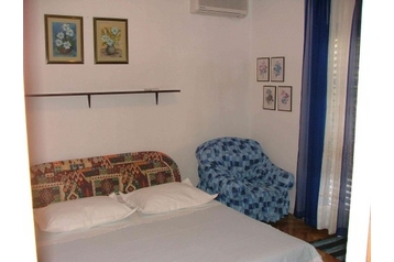 Apartamentai Nemira 3