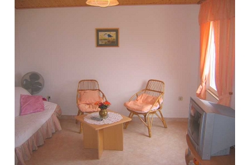 Kroatia Privát Supetar, Eksteriør