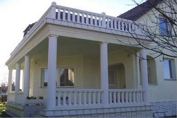 Ungārija Byt Nyíregyháza, Eksterjers