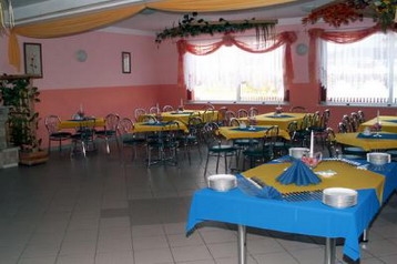 Polonia Penzión Cichowo, Exterior