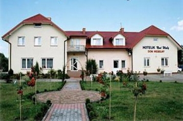 Polsko Hotel Dobrzyków, Exteriér