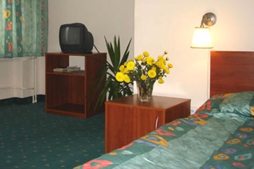 Польша Hotel Modlnica, Экстерьер