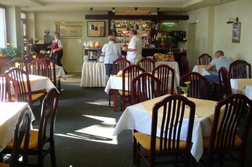 Польша Hotel Modlnica, Экстерьер