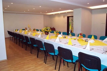 Польша Hotel Modlnica, Экстерьер