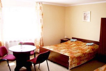 Polonia Hotel Krakovia / Kraków, Exteriorul