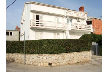 Kroatia Privát Novalja, Eksteriør