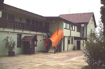 Hrvatska Penzión Rešetari, Eksterijer