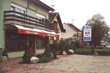 Hrvatska Penzión Rešetari, Eksterijer