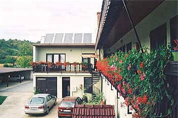 Hrvatska Penzión Rešetari, Eksterijer